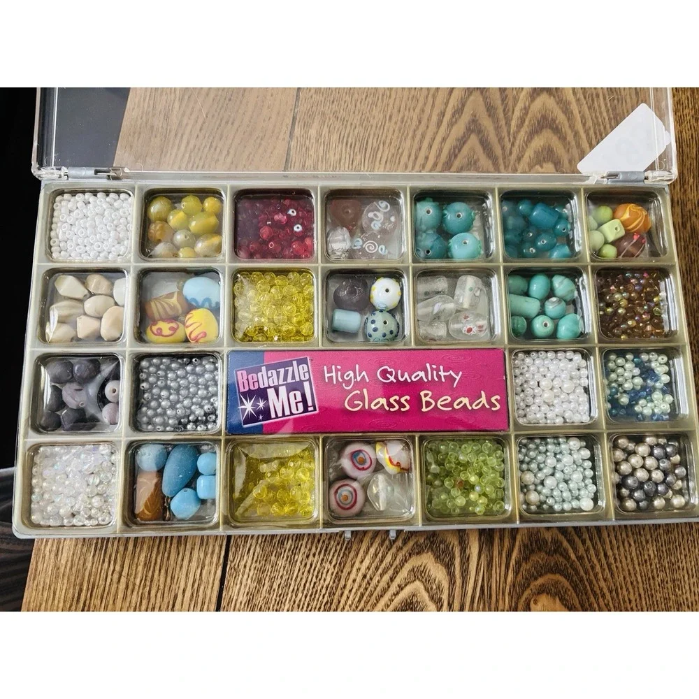 New  Bedazzle Me Unopened Quality Glass Bead Assortment Box Jewelry Making